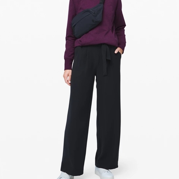 Lululemon noir pants - Picture 2 of 6